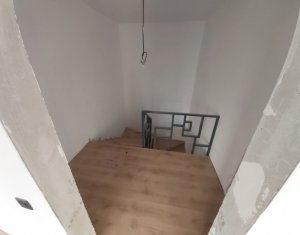 Maison 4 chambres à louer dans Cluj-napoca, zone Gruia