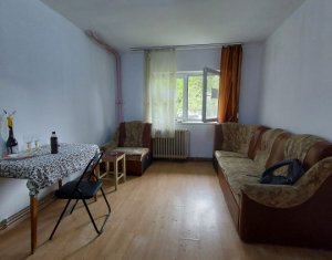 Apartament spatios cu 3 camere decomandate, zona Piata Ion Mester